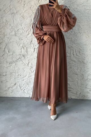 Kemeri Ve Üstü Piliseli Şifon Tesettür Abiye Bakır