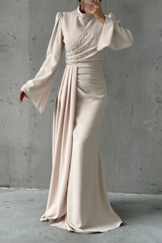 Kuyruklu İnce Taş Detaylı Krep Tesettür Abiye Taş