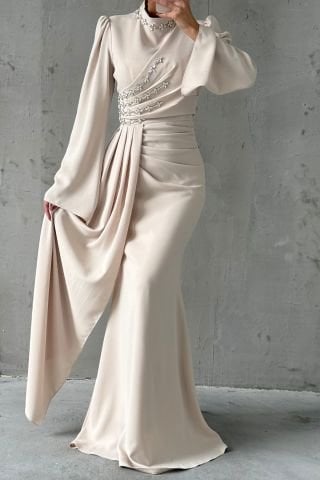 Kuyruklu İnce Taş Detaylı Krep Tesettür Abiye Taş