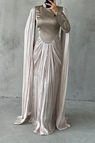 Işıltılı Dokunuş Kol Detaylı Tesettür Abiye Vizon