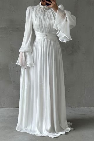 Zarif Taş Detaylı Volan Kollu Tesettür Abiye Ekru