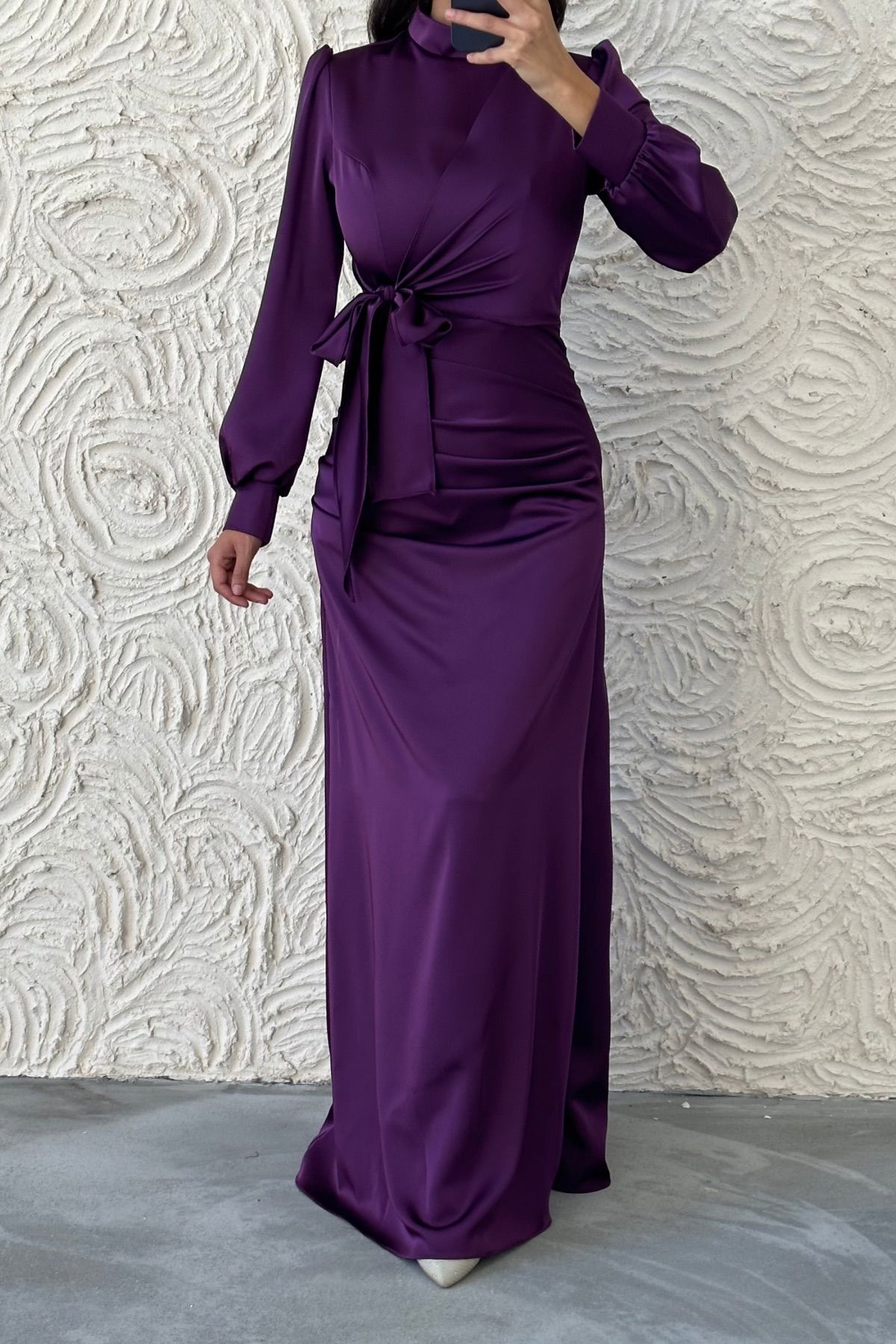 Büzgü Ve Düğüm Detaylı Saten Tesettür Abiye Mor