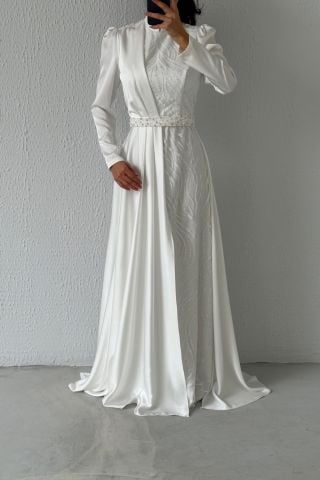 Göz Kamaştıran Model Pelerinli Saten Tesettür Abiye Ekru