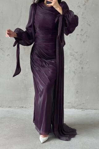 Akıcı Kumaş Kuyruk Detaylı Tesettür Abiye Mor