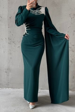Omuzdan Ve Belden Taşlı Krep Tesettür Abiye Yeşil