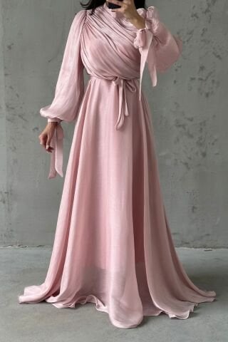 Drapeli Kuşak Detaylı Janjan Kumaş Tesettür Abiye Pudra