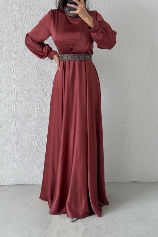 Boynu Ve Beli Taşlı Saten Tesettür Abiye Gül Kurusu