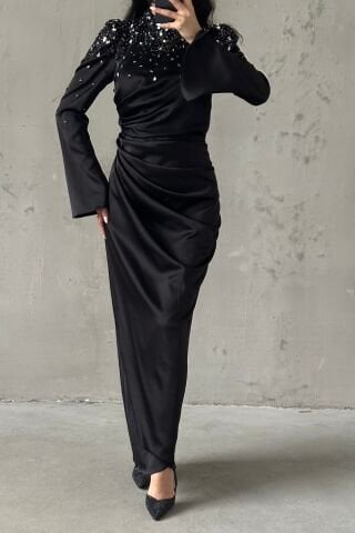 Taş İşlemeli Volan Kol Saten Tesettür Abiye Syah