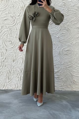 Şık Kemerli Broş Detaylı Dalgıç Tesettür Elbise Haki