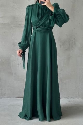 Kol Bağlama Detaylı Akıcı Kumaş Tesettür Abiye Yeşil