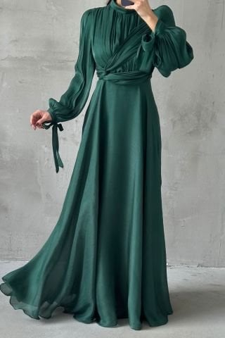 Kol Bağlama Detaylı Akıcı Kumaş Tesettür Abiye Yeşil