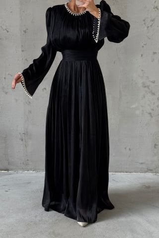 İncilerle Süslenmiş Akıcı Organze Kumaş Tesettür Abiye Siyah