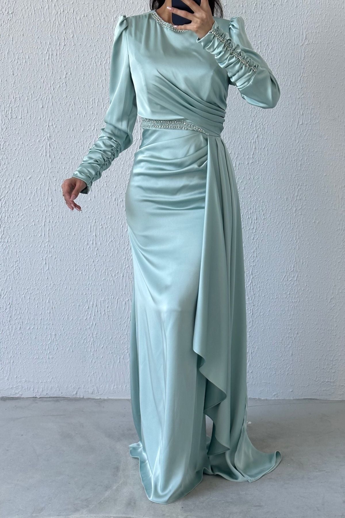 Elegant Sparkle: Stone Detailed Draped Satin Hijab Evening Dress Mint Green