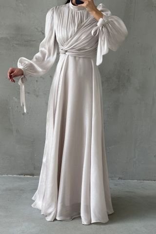 Kol Bağlama Detaylı Akıcı Kumaş Tesettür Abiye Taş