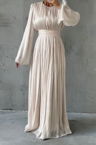 İncilerle Süslenmiş Akıcı Organze Kumaş Tesettür Abiye Ekru