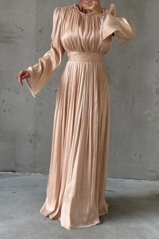 فستان سهرة للحجاب من قماش الأورجانزا السائل مزين باللؤلؤ