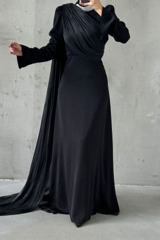 Modern Tasarım Drapeli Taş Detaylı Tesettür Abiye Siyah